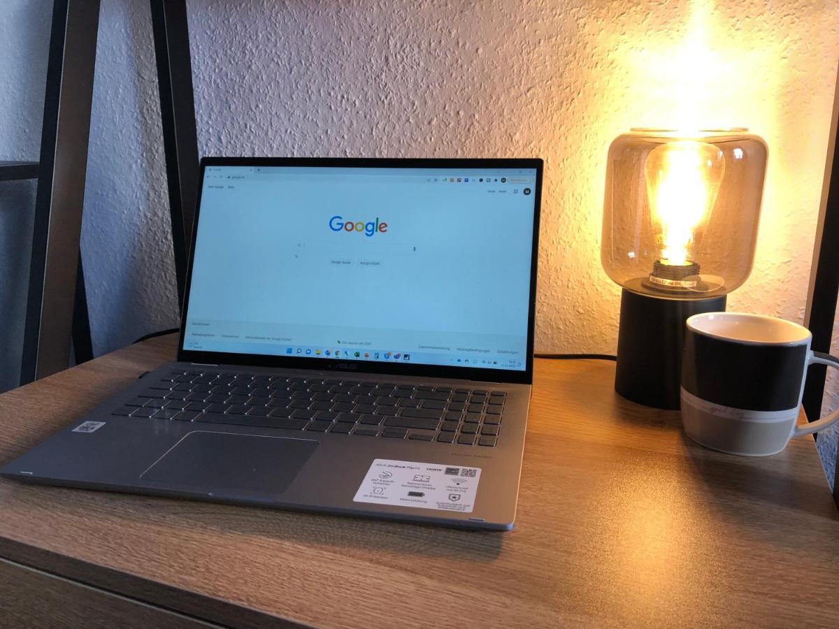 Moderne Ferienwohnung In Direkter Naehe Zur Uni, Netflix Gratis, Wlan, Waschmaschine, Geschirrspueler, Zentrum, Chemnitz Esterno foto