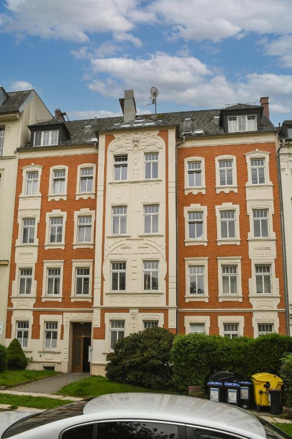 Moderne Ferienwohnung In Direkter Naehe Zur Uni, Netflix Gratis, Wlan, Waschmaschine, Geschirrspueler, Zentrum, Chemnitz Esterno foto